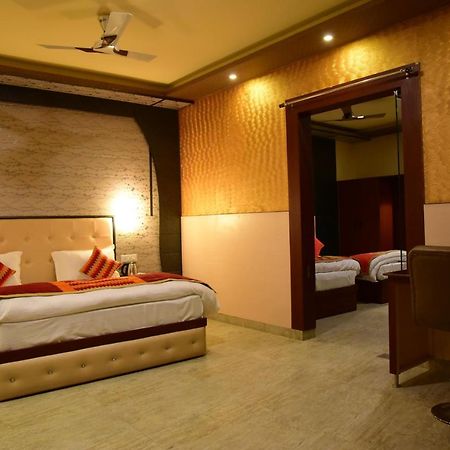 The Park Presidency Hotel Bareilly Exteriér fotografie
